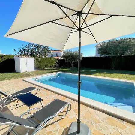 Villa Cabrera